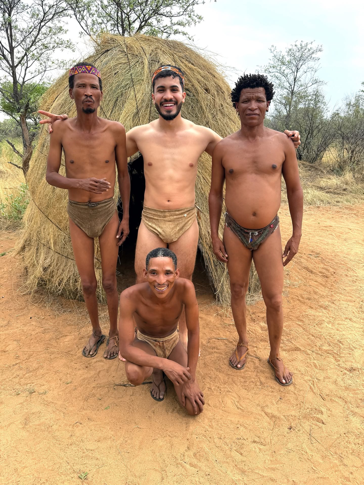 Comunidad remota rodeada de naturaleza